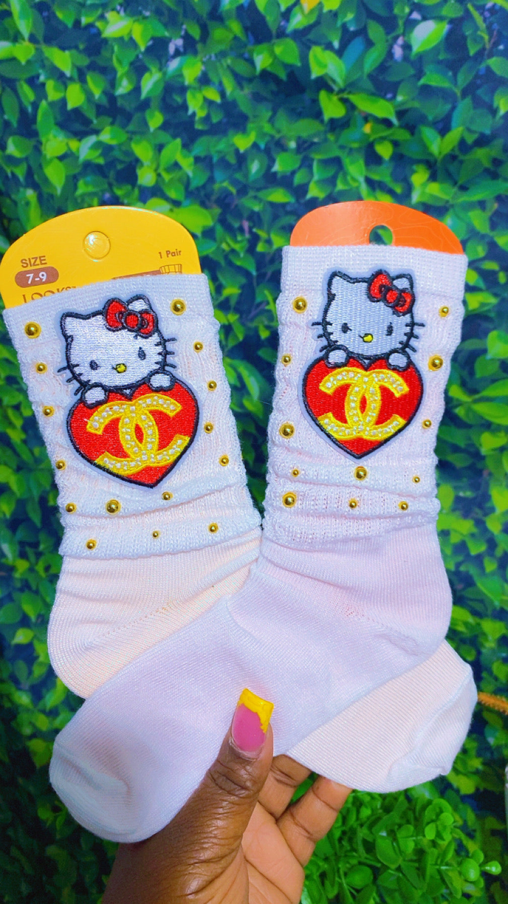 Kids junk socks (each pairs design is random)