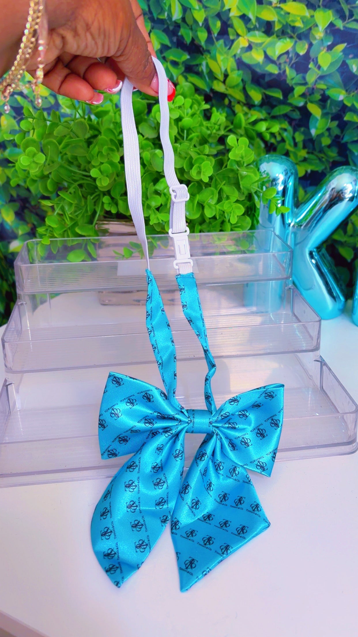 Tiff blue bow tie with adjustable strap