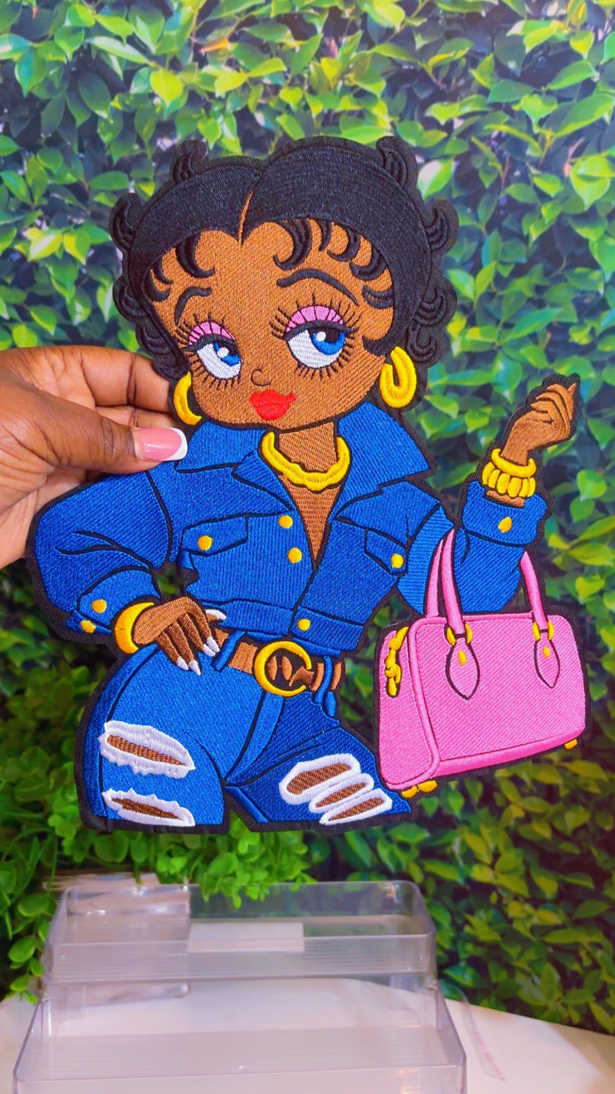 Big pink bag Betty iron on patch