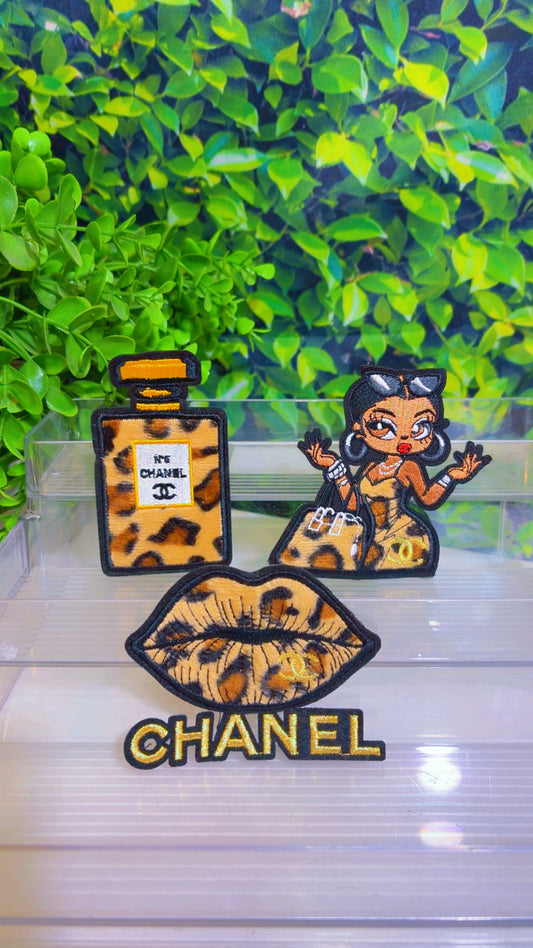 Leopard c iron on patch set