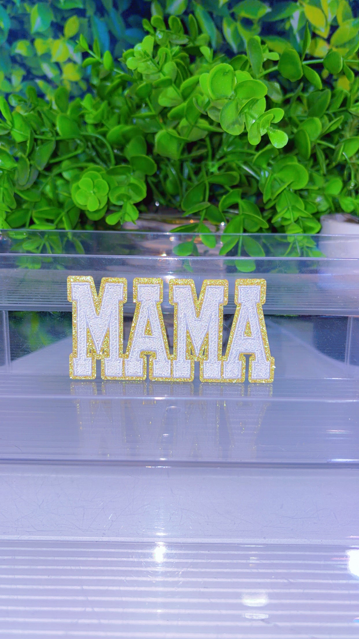 Mama iron on patch (3 colors)