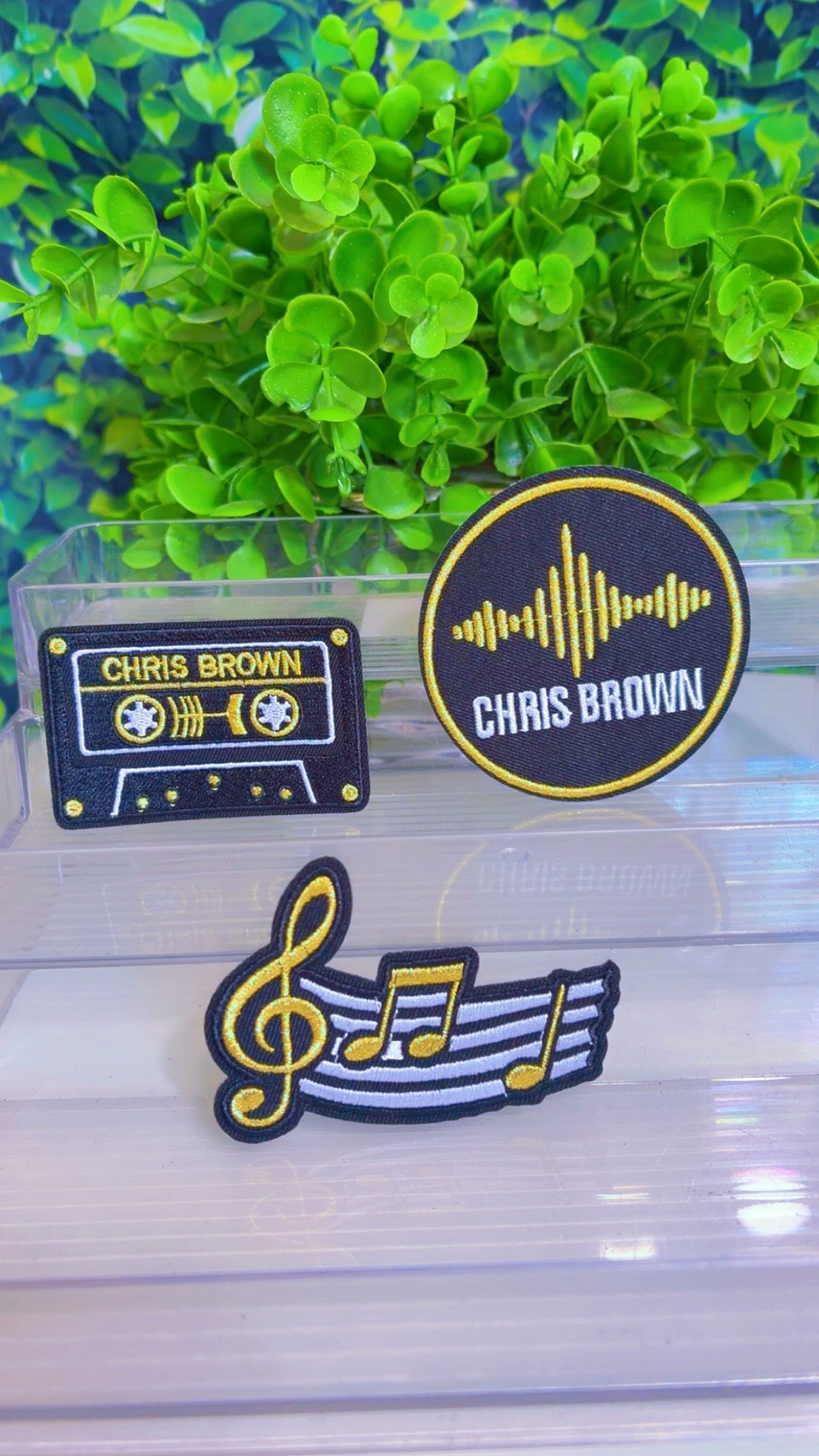 Breezy iron on patch set
