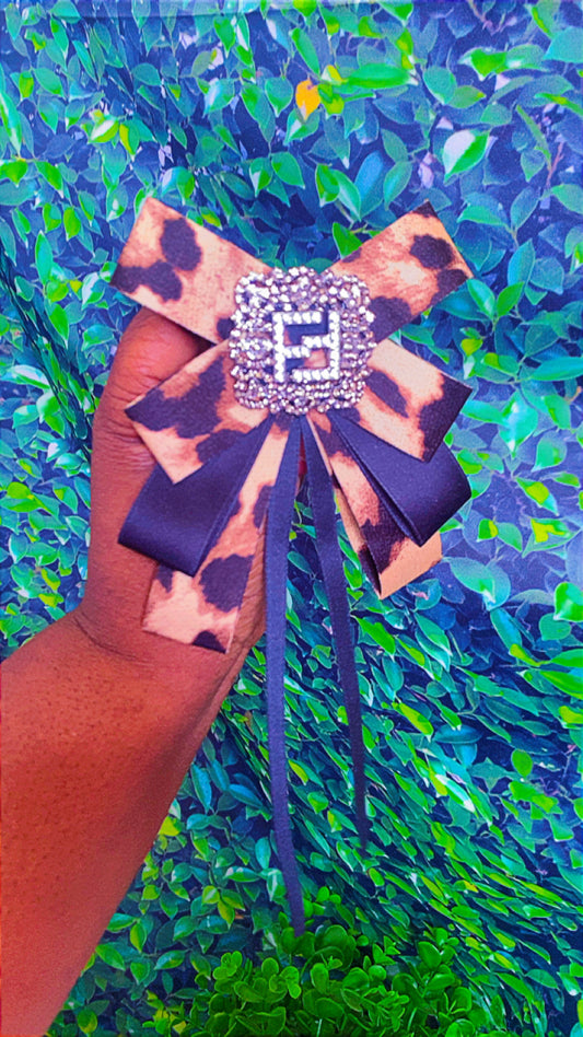 Animal print brooch