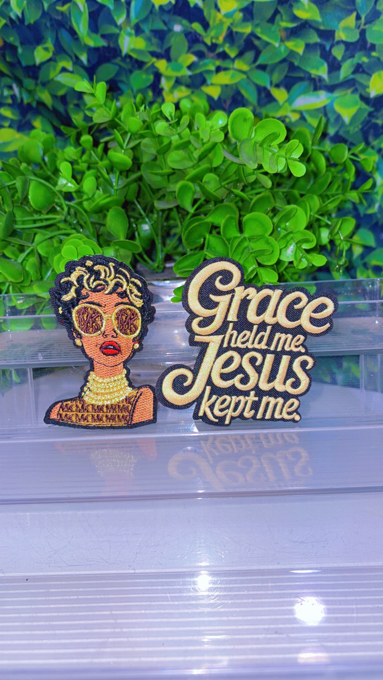 Grace held me Jesus kept me iron on patch set