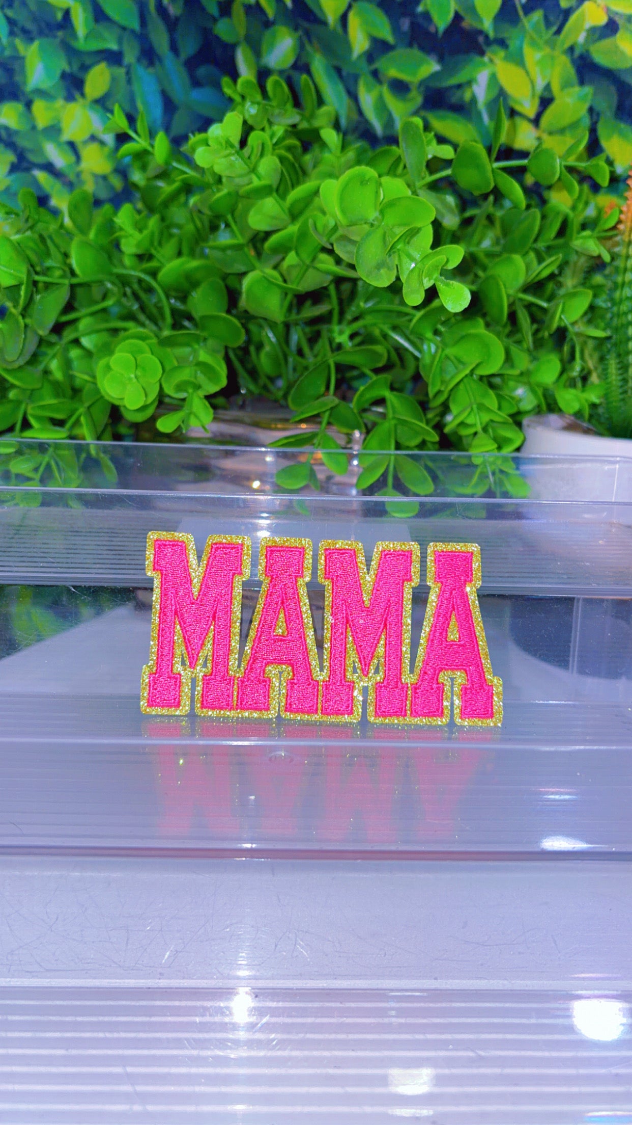 Mama iron on patch (3 colors)