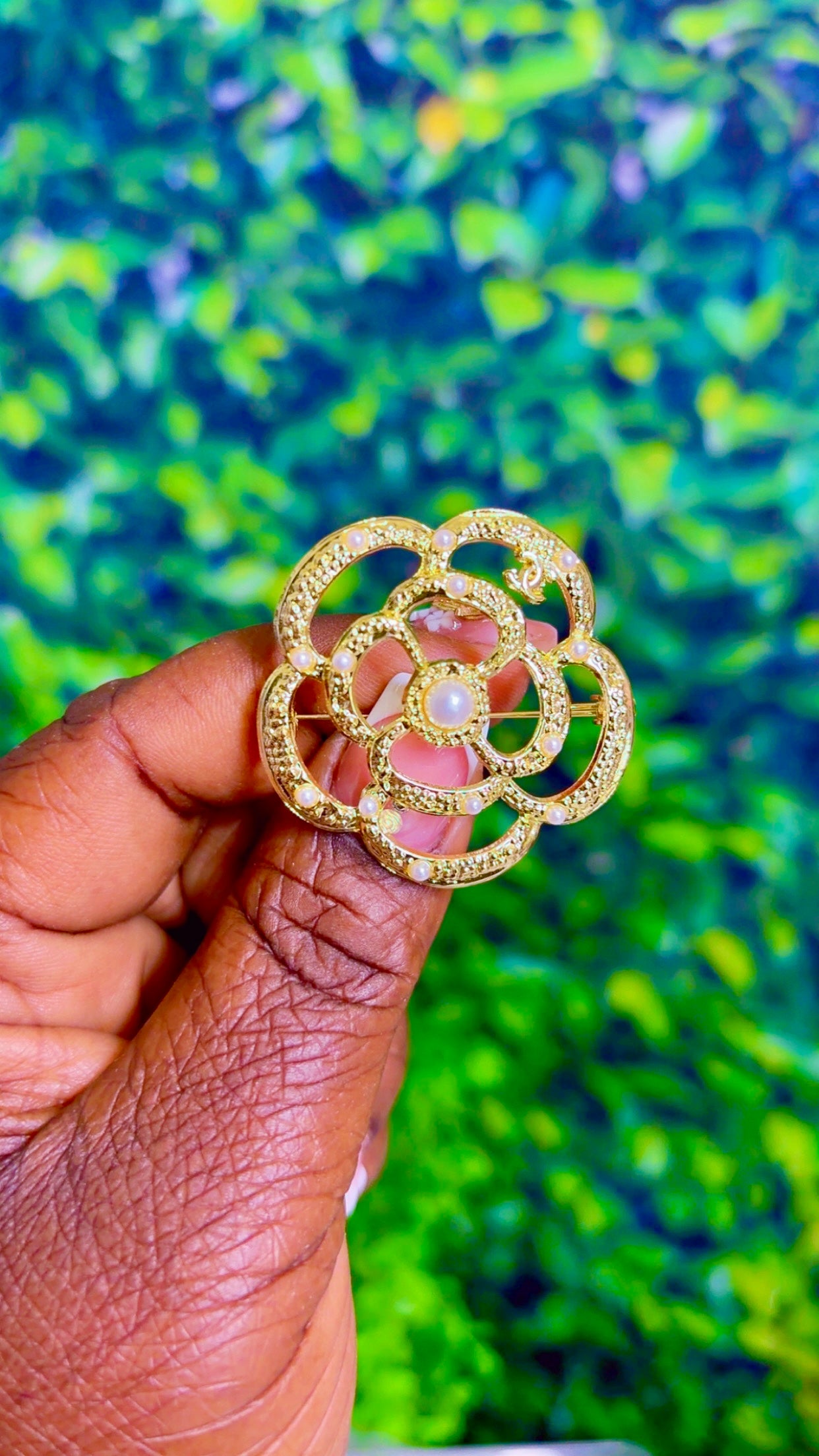 Gold or silver brooch