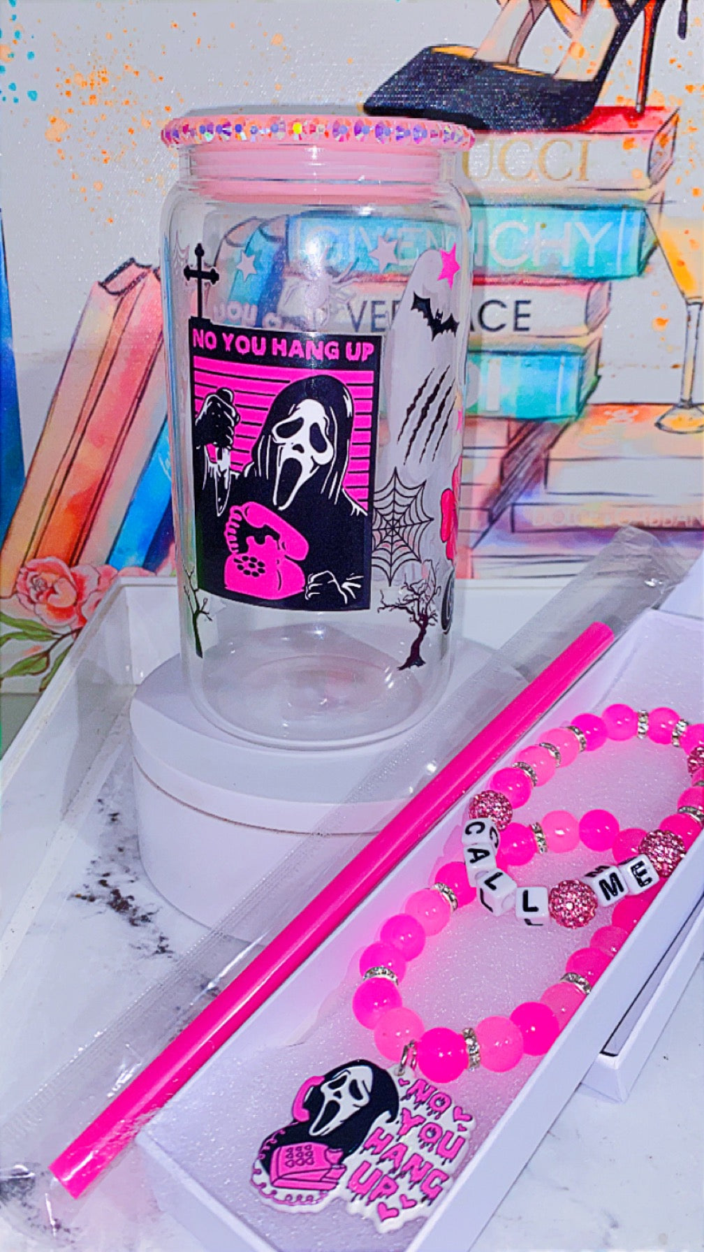 Scream Ghostface cup & charm bracelet set. Includes cup & 2 charm bracelets