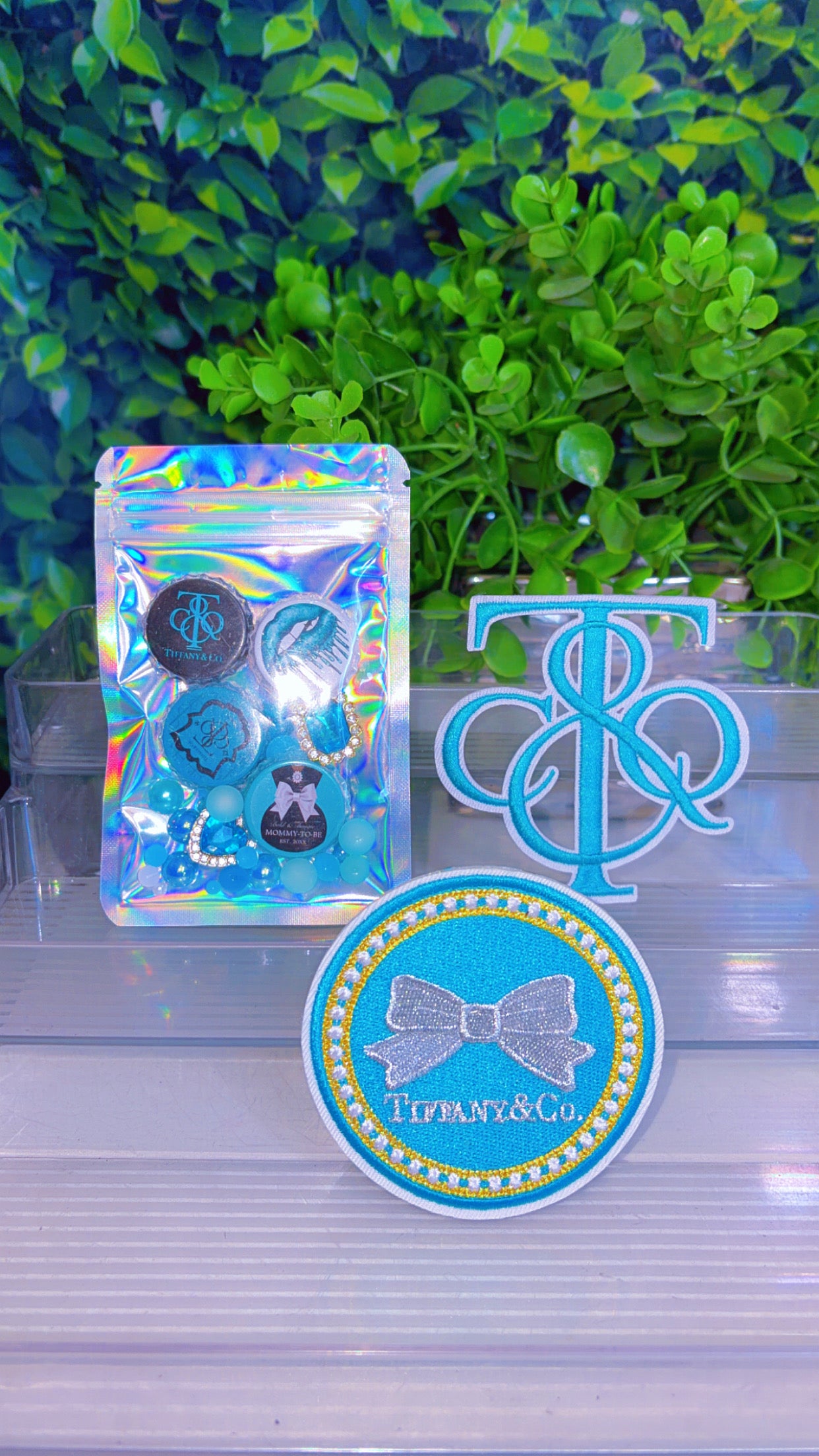Iron on patch set includes pins, pearls pack.