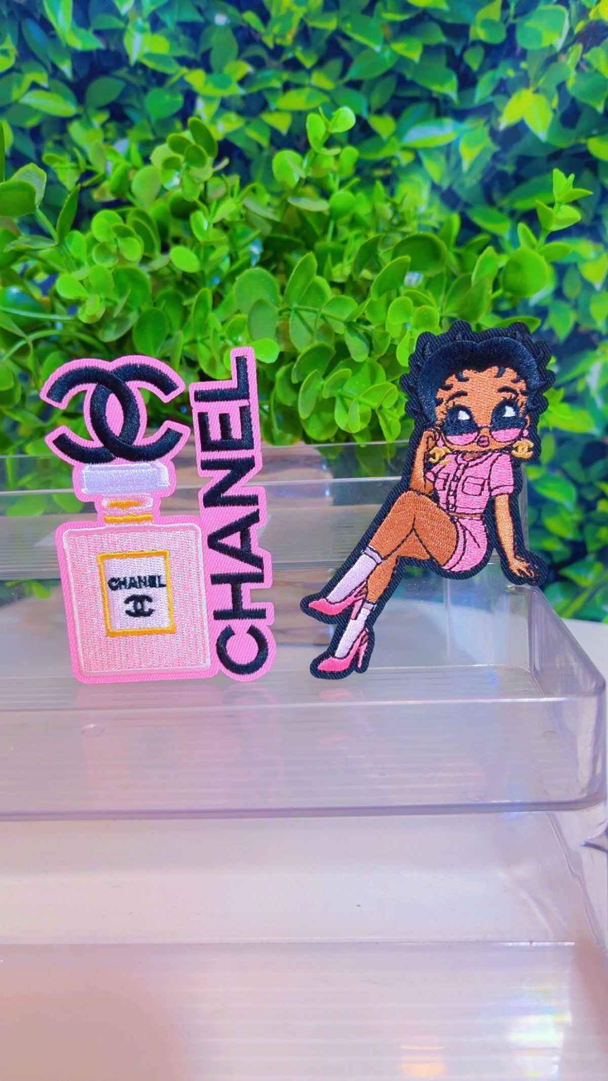 Pink iron on patch set