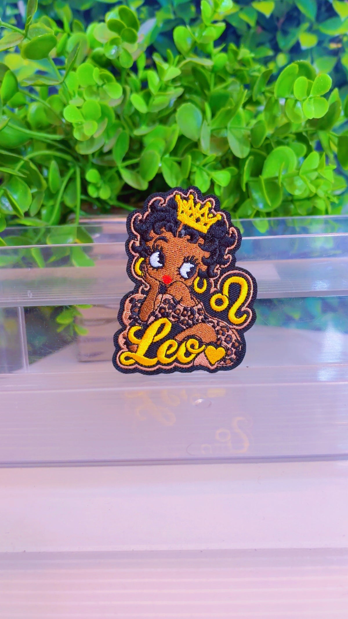 Leo ♌️ zodiac iron on patch